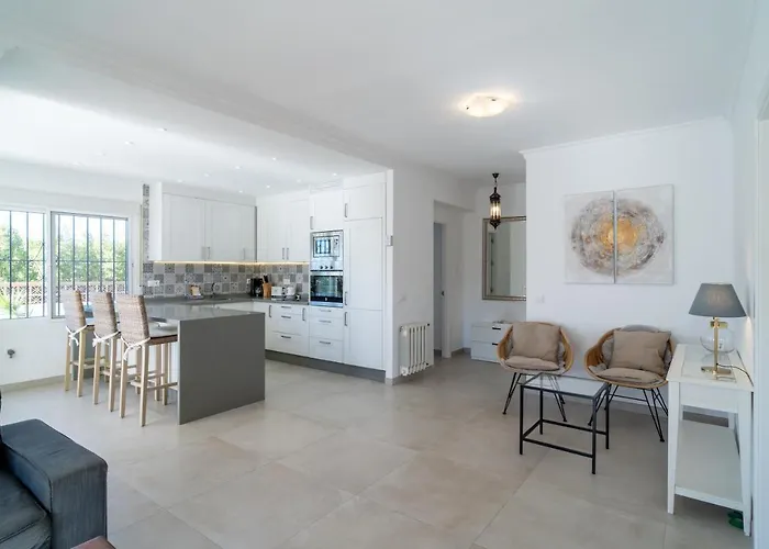 Sandra Luxury Nerja